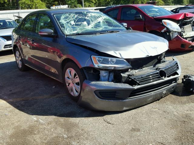 3VWD17AJ3EM239008 - 2014 VOLKSWAGEN JETTA SE 银色 照片 1