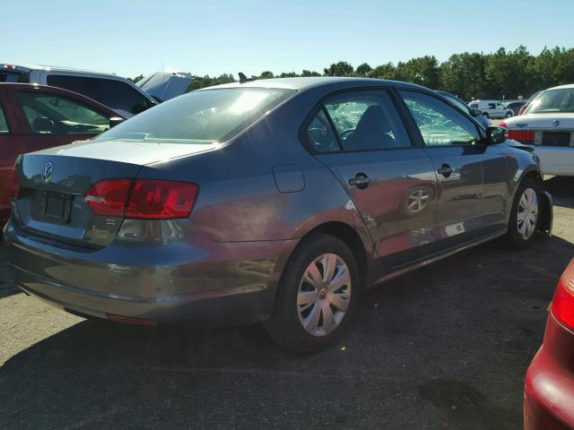 3VWD17AJ3EM239008 - 2014 VOLKSWAGEN JETTA SE 银色 照片 4