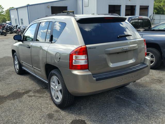 1J8FT470X8D608586 - 2008 JEEP COMPASS SP GOLD photo 3