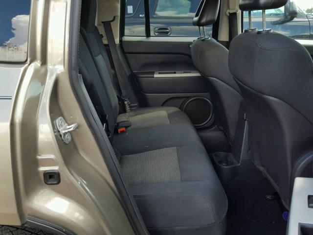 1J8FT470X8D608586 - 2008 JEEP COMPASS SP GOLD photo 6