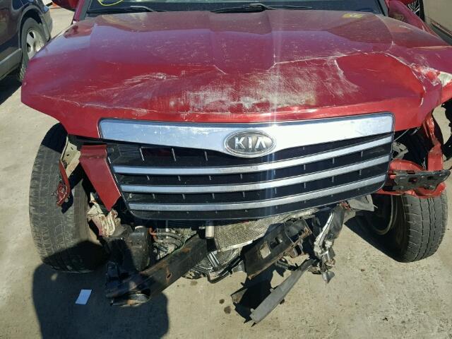 KNDJH741995016691 - 2009 KIA BORREGO LX RED photo 7