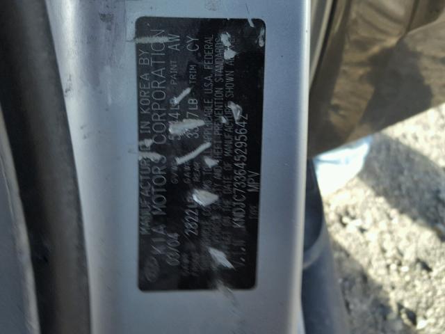 KNDJC733645295642 - 2004 KIA SORENTO SILVER photo 10