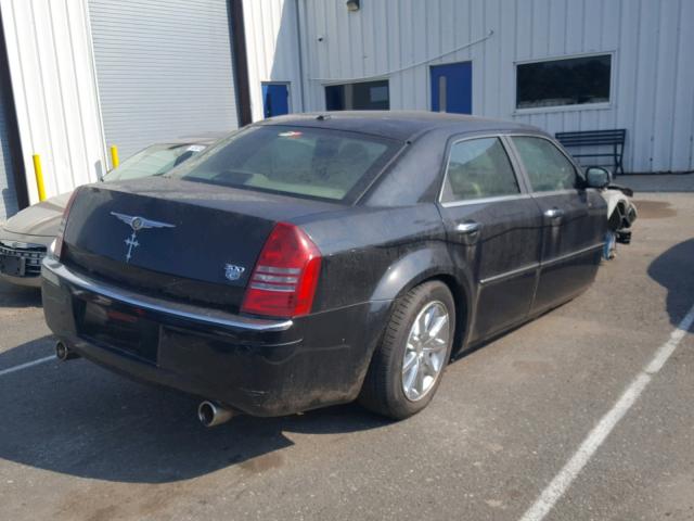 2C3LA63H07H604821 - 2007 CHRYSLER 300C BLACK photo 4