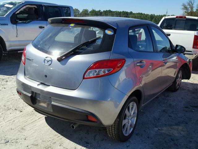 JM1DE1LZ1C0136676 - 2012 MAZDA MAZDA2 GRAY photo 4