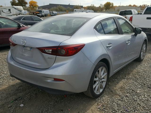 3MZBN1V79HM132072 - 2017 MAZDA 3 GRAY photo 4