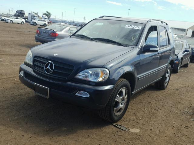 4JGAB57E14A502251 - 2004 MERCEDES-BENZ ML 350 BLUE photo 2