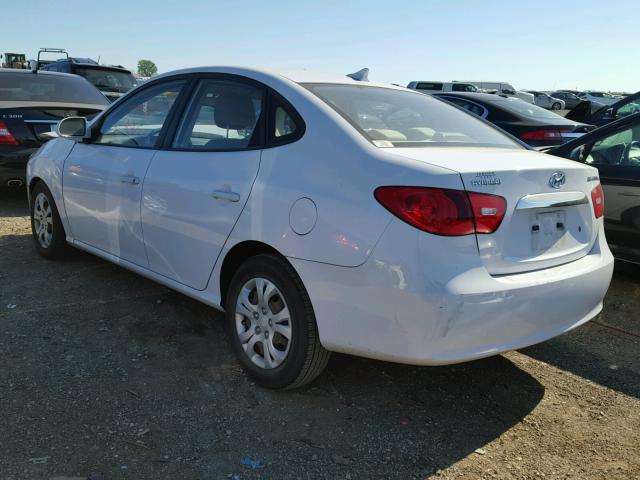 KMHDU4AD3AU180255 - 2010 HYUNDAI ELANTRA BL WHITE photo 3