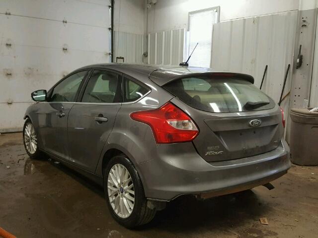 1FAHP3M29CL177134 - 2012 FORD FOCUS GRAY photo 3