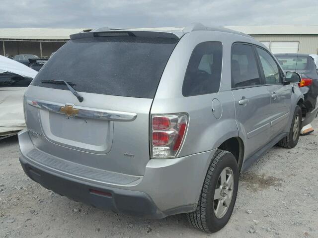 2CNDL73F966113443 - 2006 CHEVROLET EQUINOX SILVER photo 4