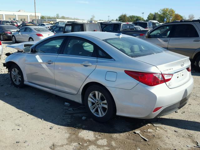 5NPEB4AC7EH830372 - 2014 HYUNDAI SONATA SILVER photo 3