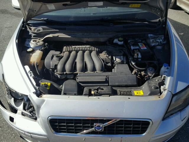 YV1MS382852105135 - 2005 VOLVO S40 2.4I SILVER photo 7