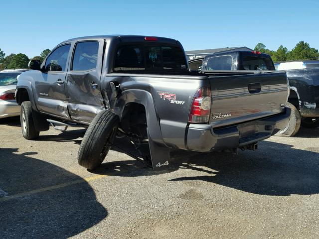 5TFLU4EN6DX067065 - 2013 TOYOTA TACOMA DOU GRAY photo 3