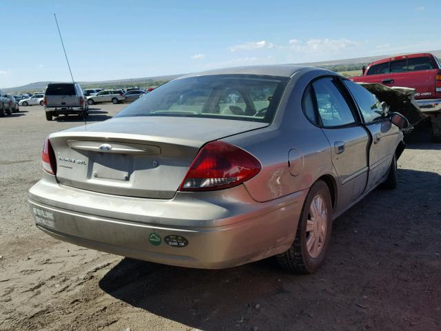 1FAFP562X5A252812 - 2005 FORD TAURUS SEL GREEN photo 4