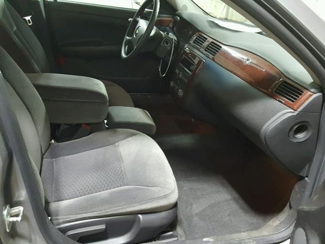 2G1WT58K069428422 - 2006 CHEVROLET IMPALA LT GRAY photo 5