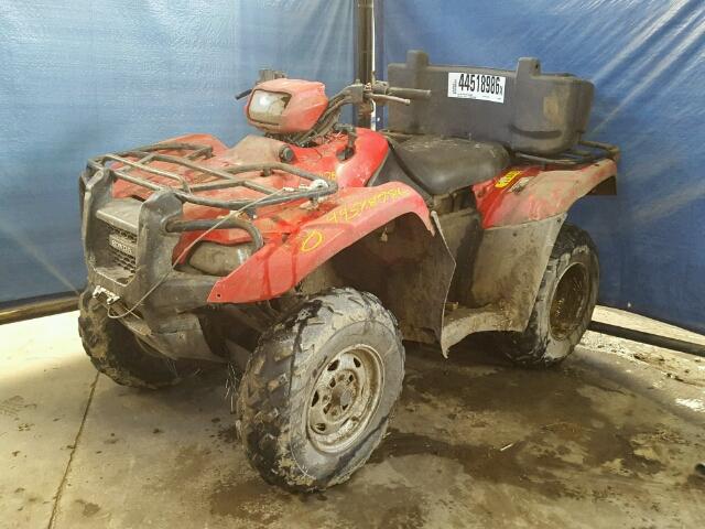 1HFTE3826C4000285 - 2012 HONDA TRX500 FM RED photo 2