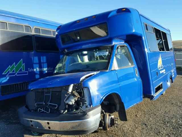 1GB6G5BL8C1114874 - 2012 CHEVROLET EXPRESS G4 BLUE photo 2