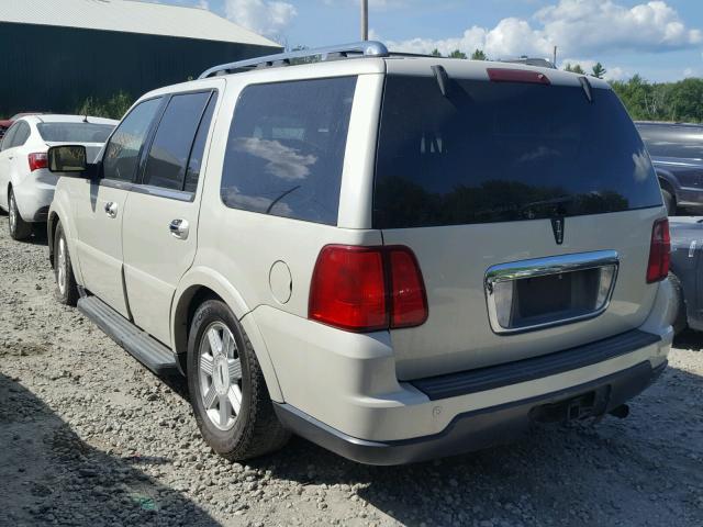 5LMFU28595LJ10666 - 2005 LINCOLN NAVIGATOR Biały zdjęcie 3
