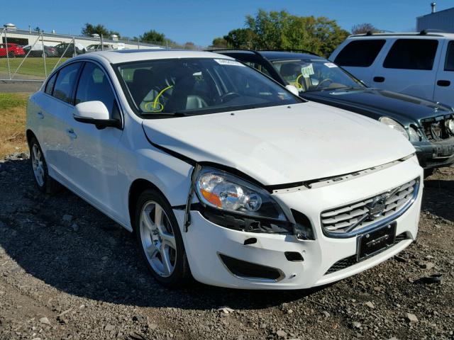 YV1622FS1C2130669 - 2012 VOLVO S60 T5 WHITE photo 1