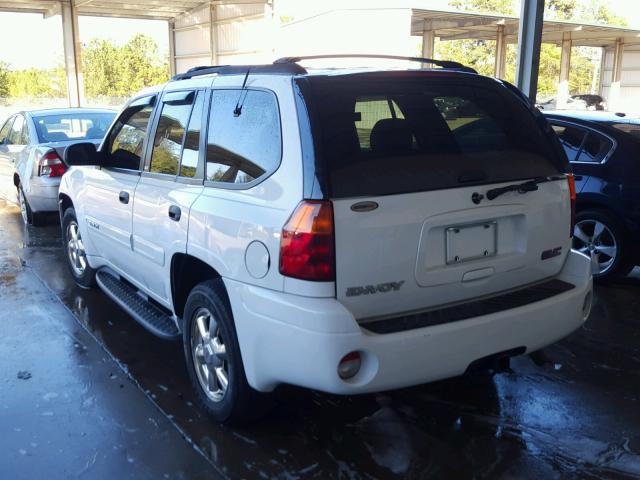 1GKDT13SX22345561 - 2002 GMC ENVOY WHITE photo 3