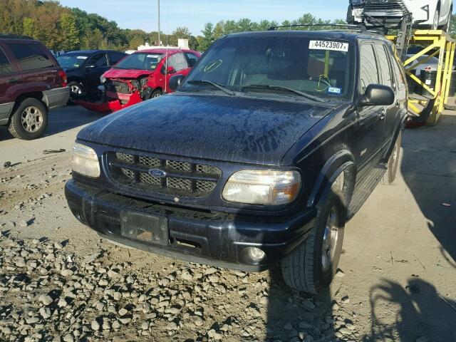 1FMZU75E0YZA74448 - 2000 FORD EXPLORER BLUE photo 2