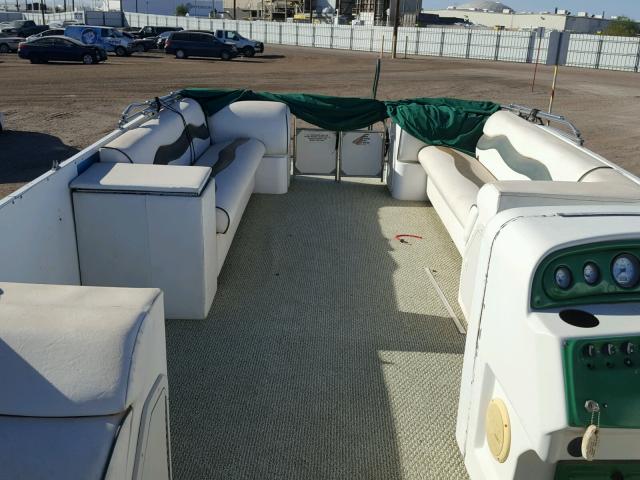 BSV24171C303 - 2003 TRIT PONTOON WHITE photo 10