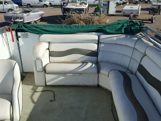 BSV24171C303 - 2003 TRIT PONTOON WHITE photo 9