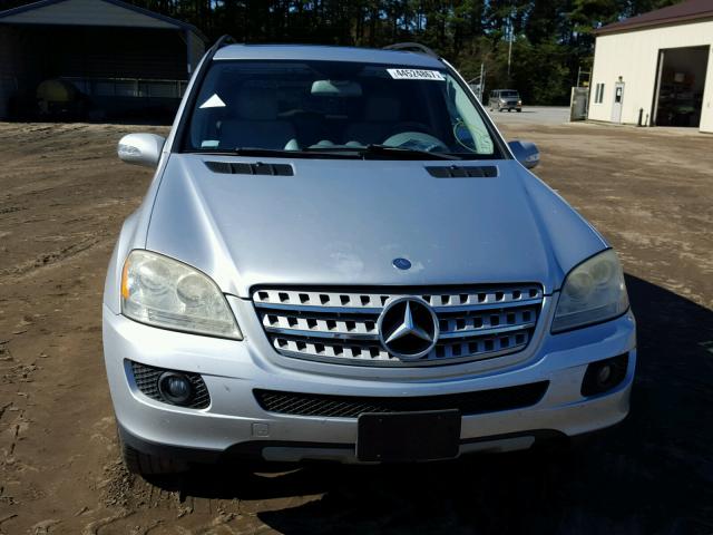 4JGBB86E68A335415 - 2008 MERCEDES-BENZ ML 350 SILVER photo 9