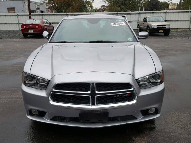 2C3CDXCT0EH102339 - 2014 DODGE CHARGER R/ SILVER photo 9