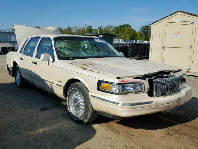 1LNLM83W5VY726652 - 1997 LINCOLN TOWN CAR C CREAM photo 1