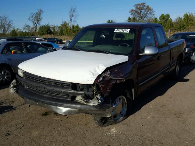 2GCEC19V721352114 - 2002 CHEVROLET SILVERADO BURGUNDY photo 2