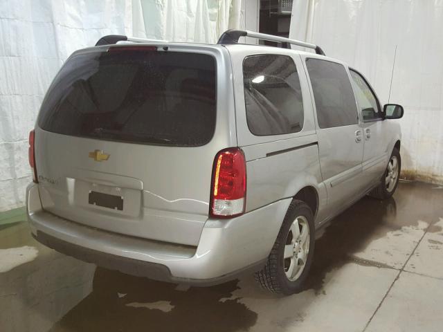 1GNDV33158D205303 - 2008 CHEVROLET UPLANDER L 银色 照片 4