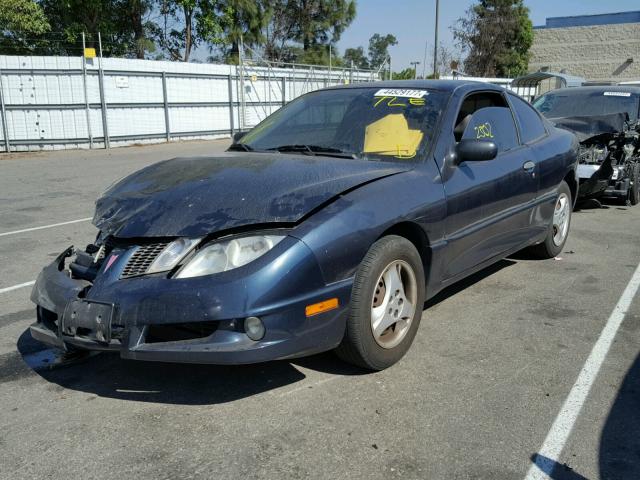 3G2JB12F55S155329 - 2005 PONTIAC SUNFIRE BLUE photo 2