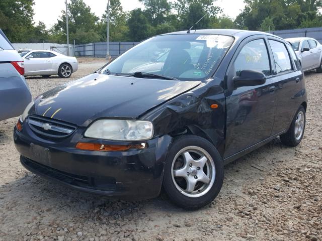 KL1TD62634B166732 - 2004 CHEVROLET AVEO BLACK photo 2