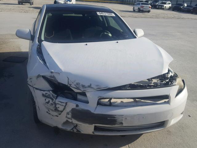 JTKDE3B78A0310356 - 2010 TOYOTA SCION TC 白色 照片 9