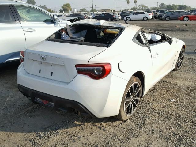 JF1ZNAA14H8704405 - 2017 TOYOTA 86 BASE WHITE photo 4