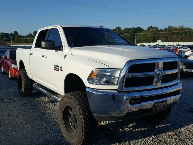 3C6UR5DLXHG535585 - 2017 RAM 2500 SLT WHITE photo 1