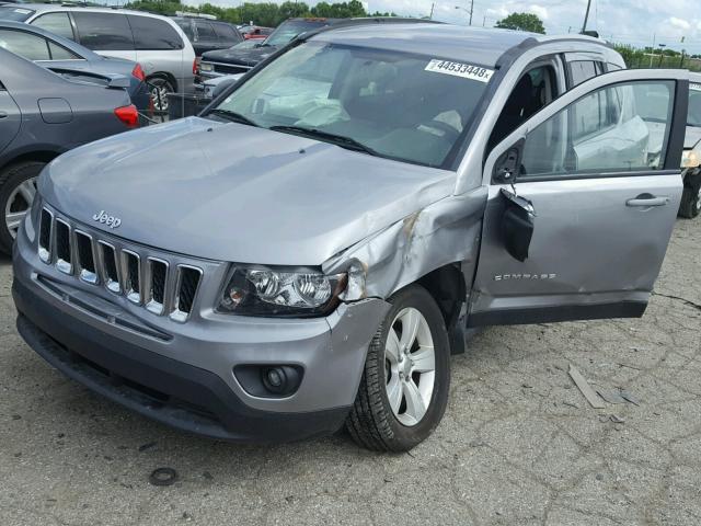 1C4NJCBA9GD665198 - 2016 JEEP COMPASS SP 银色 照片 2