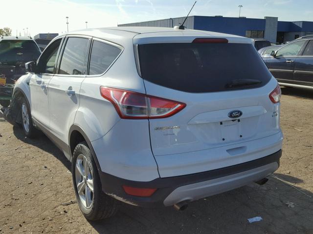 1FMCU9G98FUB27540 - 2015 FORD ESCAPE SE WHITE photo 3