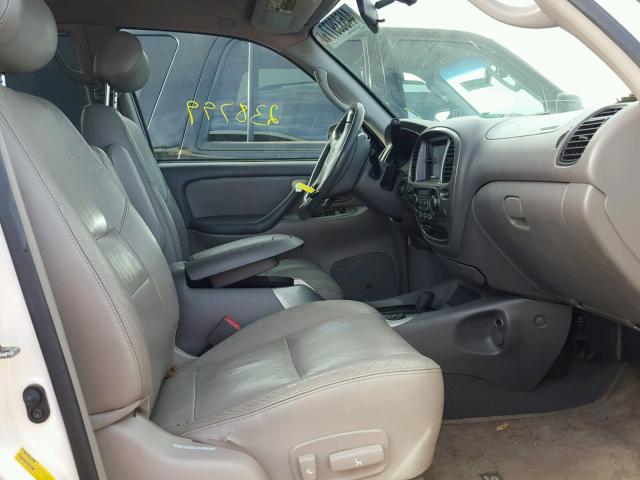 5TDBT48A21S051809 - 2001 TOYOTA SEQUOIA LI WHITE photo 5