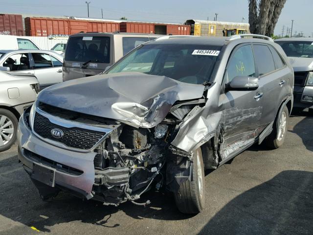 5XYKT4A68FG607163 - 2015 KIA SORENTO GRAY photo 2