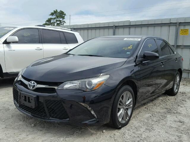 4T1BF1FK7GU184776 - 2016 TOYOTA CAMRY LE BLACK photo 2