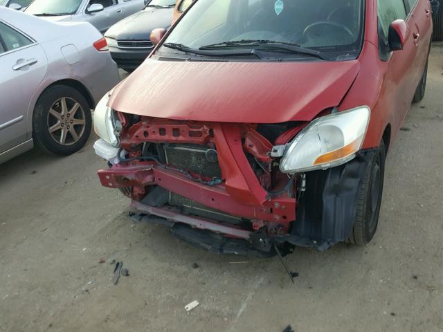 JTDBT923671039028 - 2007 TOYOTA YARIS RED photo 9