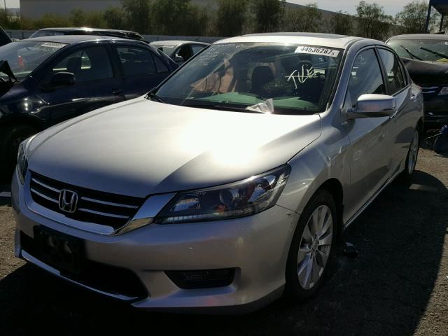 1HGCR2F75EA241235 - 2014 HONDA ACCORD SILVER photo 2