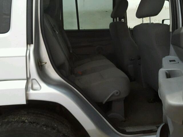 1J8HG48K37C562956 - 2007 JEEP COMMANDER SILVER photo 6