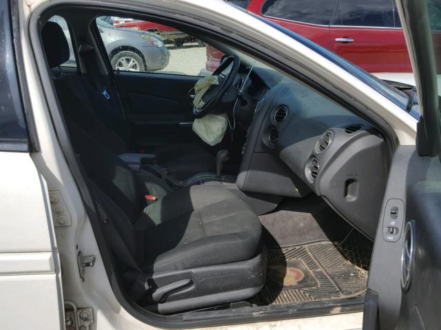 2G2WP552361136041 - 2006 PONTIAC GRAND PRIX Білий фото 5