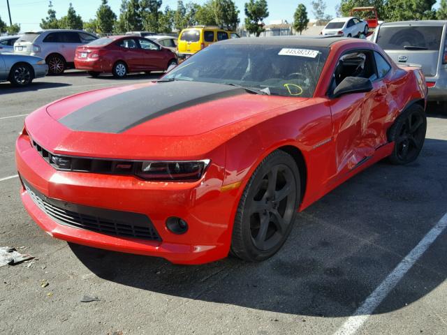 2G1FF1E36F9132155 - 2015 CHEVROLET CAMARO LT RED photo 2