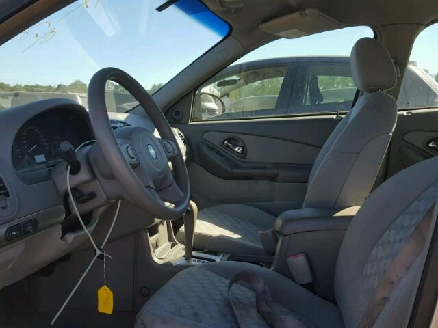 1G1ZT52855F170365 - 2005 CHEVROLET MALIBU SILVER photo 5