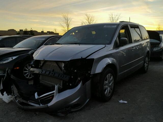 2C4RDGBG0HR781330 - 2017 DODGE GRAND CARA SILVER photo 2