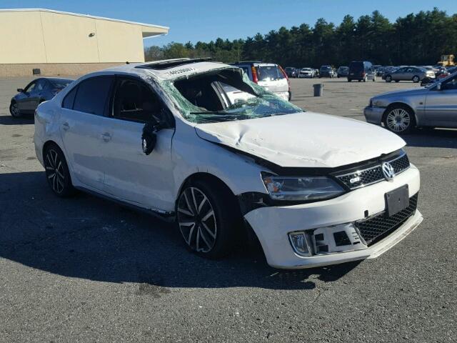 3VW4A7AJXCM016638 - 2012 VOLKSWAGEN JETTA GLI WHITE photo 1