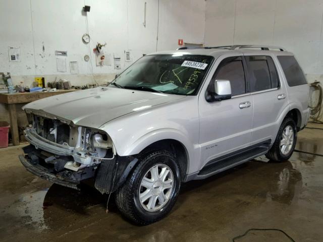 5LMEU88H23ZJ30695 - 2003 LINCOLN AVIATOR 银色 照片 2
